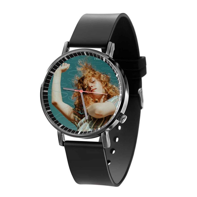 Zavstyle Squirrel Flower I Was Born Swimming Quartz Watch